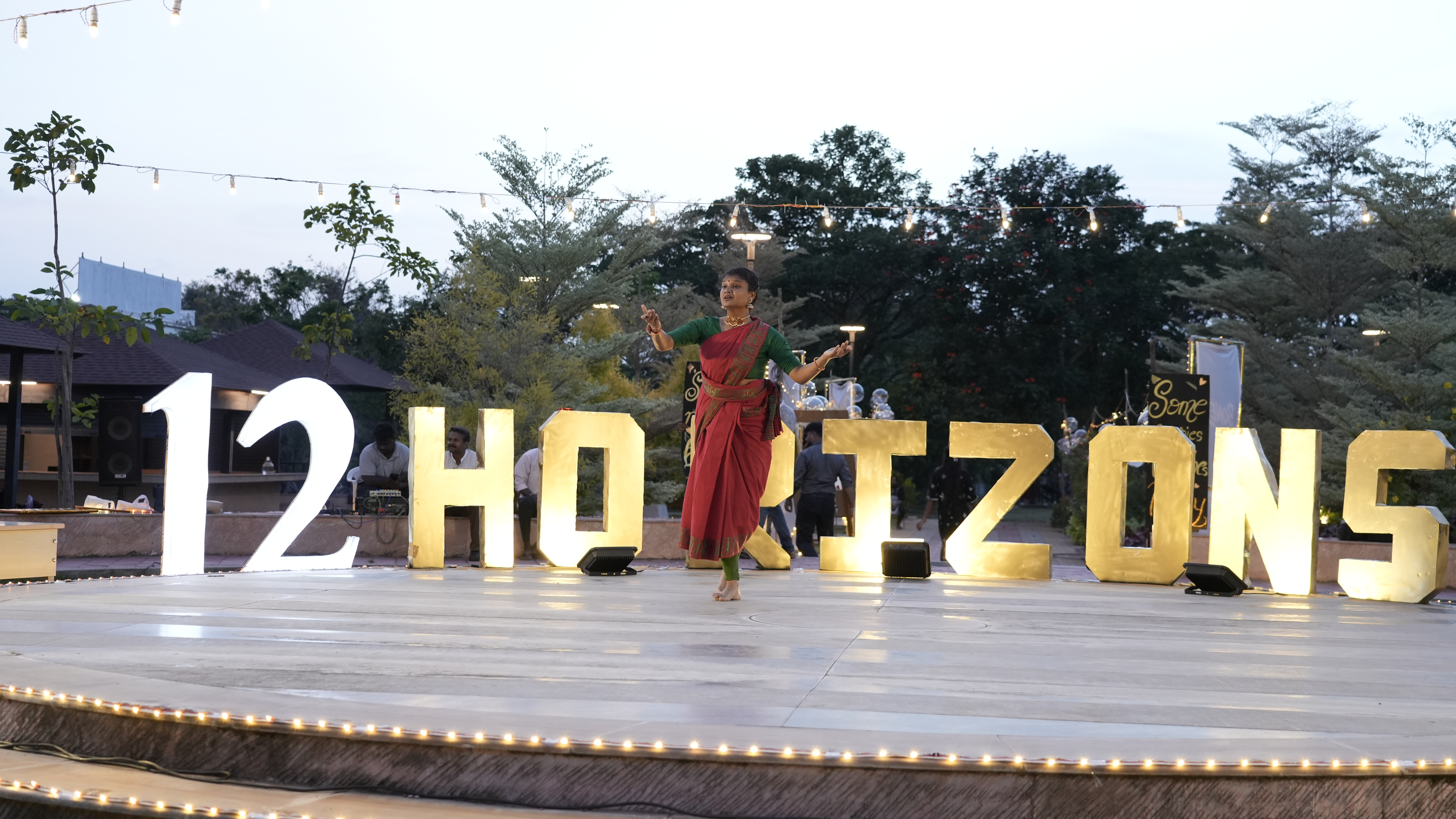 Poetry under the stars – Horizons